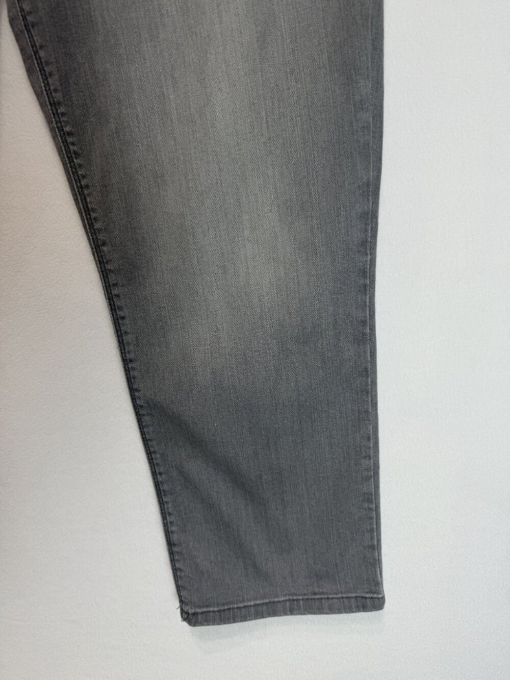 Lee Easy Fit Gray Jeans Women's Size 14 Medium Straight Stretch Crop 34x24 - Picture 7 of 11